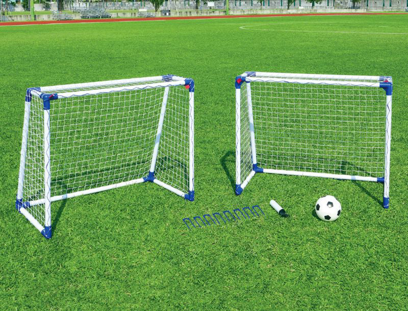 OUTDOOR PLAY 2 PRO SOCCER GOAL SET